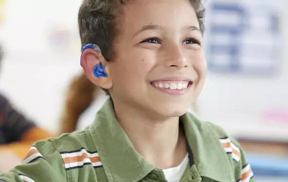 戴上助听器就能和正常耳朵一样？(图2）